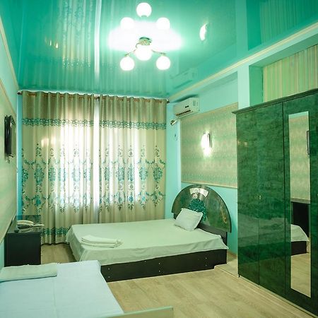 טרז Hotel Prestizh מראה חיצוני תמונה