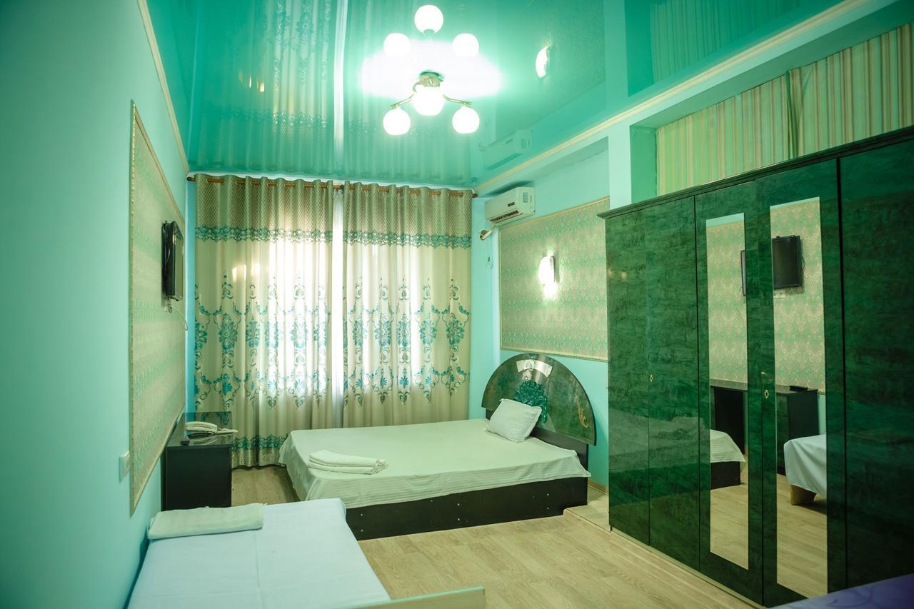 טרז Hotel Prestizh מראה חיצוני תמונה