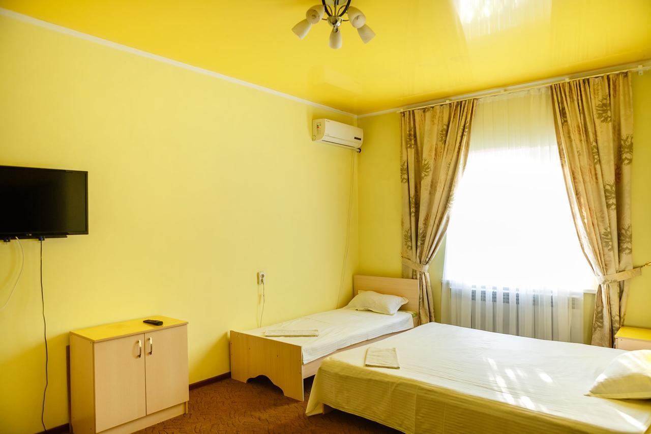 טרז Hotel Prestizh מראה חיצוני תמונה