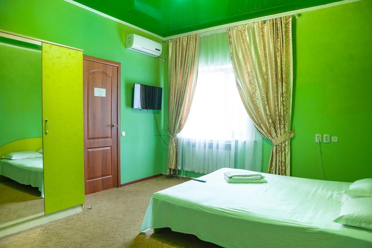 טרז Hotel Prestizh מראה חיצוני תמונה