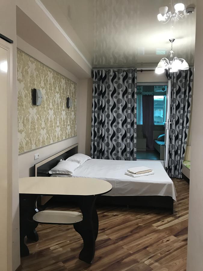 טרז Hotel Prestizh מראה חיצוני תמונה